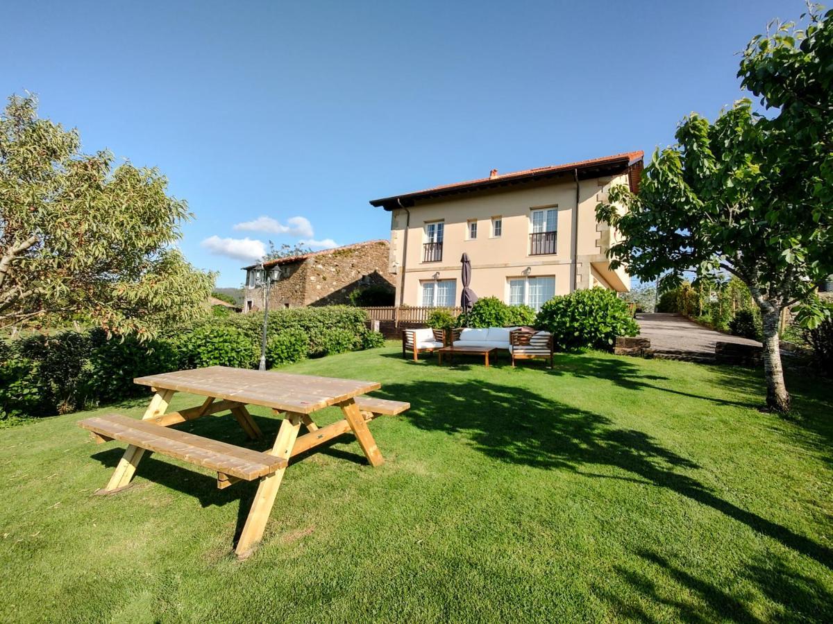 Apartamentos Corona Comillas Dış mekan fotoğraf