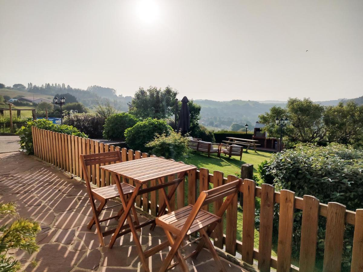 Apartamentos Corona Comillas Dış mekan fotoğraf