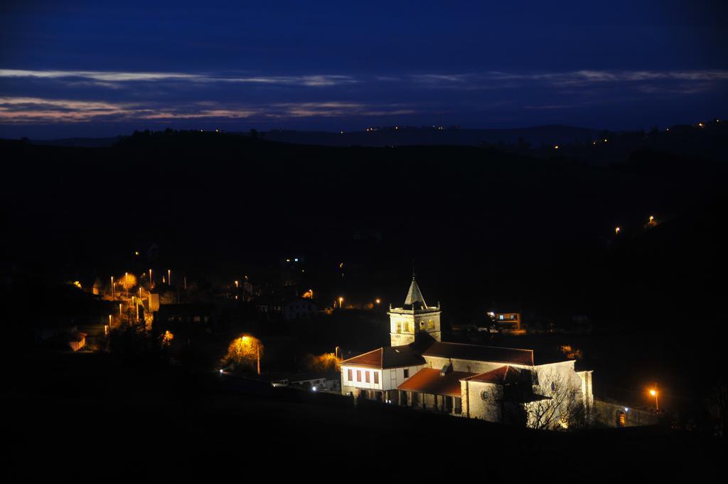 Apartamentos Corona Comillas Dış mekan fotoğraf