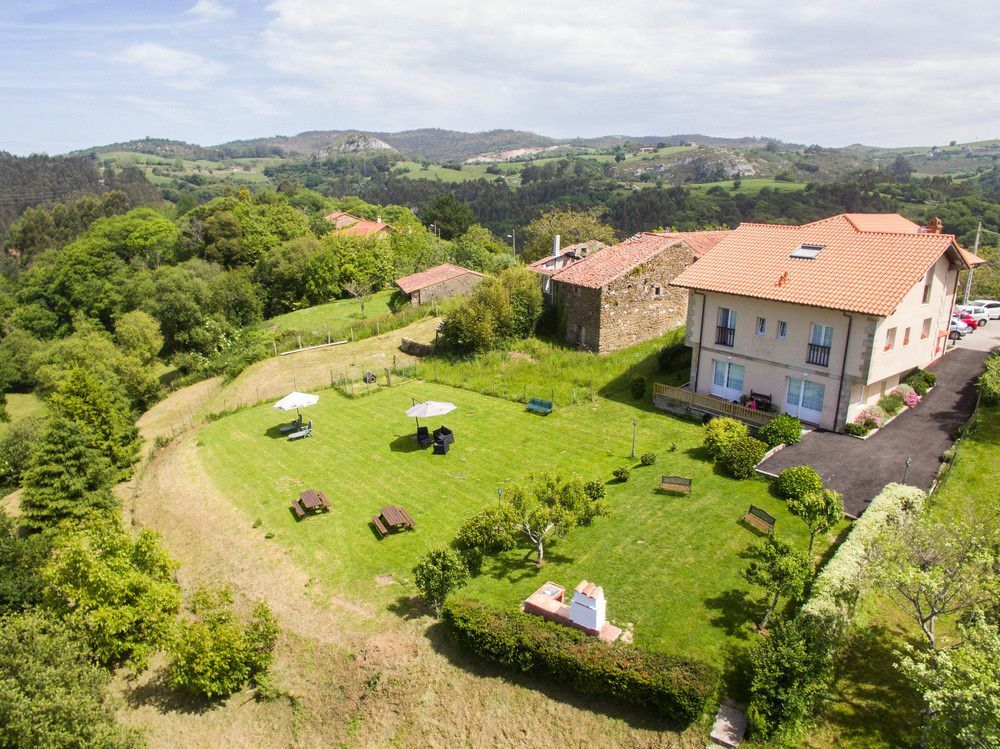 Apartamentos Corona Comillas Dış mekan fotoğraf